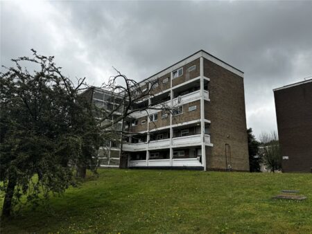 Meggeson Avenue, Southampton, Hampshire, SO18 2HE