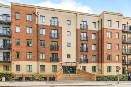 Bedminster Parade, Bristol, Somerset, BS3 4BX