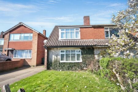 Iris Road, West Ewell, Epsom, Surrey, KT19 9NH