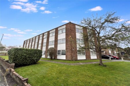 Gresham Road, Staines-upon-Thames, Surrey, TW18 2BL