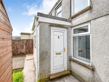 Cambrian Terrace, Tonypandy, Rhondda Cynon Taf, CF40 2HN