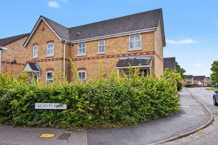 Regents Close, Highwoods, Colchester, Essex, CO4 9FJ
