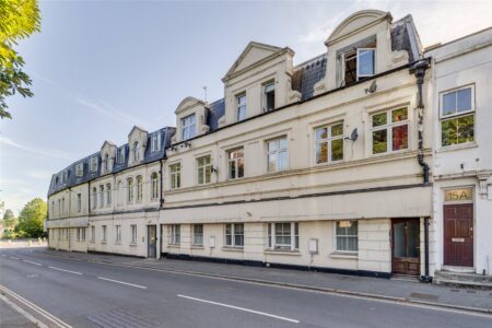 Junction Road, Burgess Hill, West Sussex, RH15 0HR
